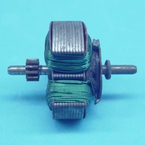  Lionel Train Part 675-50 Armature and Pinion Gear. Lionel Train Parts, Lionel Train Repair Parts and Lionel Train Replacement Parts in stock for fast shipping.